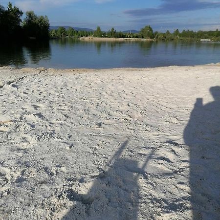 Ferienwohnung Schuhmann Mit Wintergarten Und Garten Therme Aquapulco Und Ikuna Erlebnispark, Zoo Schmiding 20 Min Mit Auto Entfernt Ab 3 Naechte Buchbar Hinzenbach Exteriér fotografie
