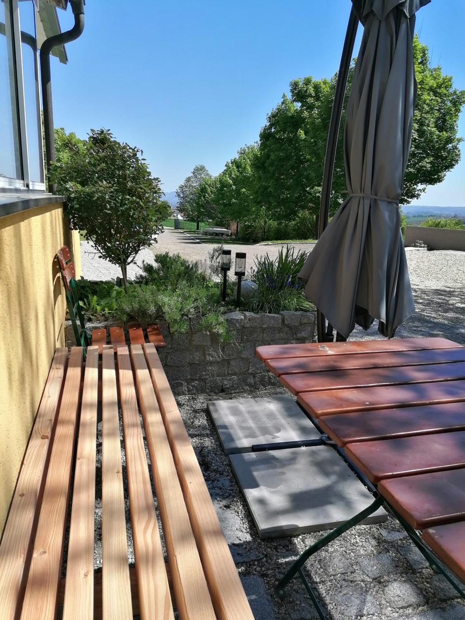Ferienwohnung Schuhmann Mit Wintergarten Und Garten Therme Aquapulco Und Ikuna Erlebnispark, Zoo Schmiding 20 Min Mit Auto Entfernt Ab 3 Naechte Buchbar Hinzenbach Exteriér fotografie