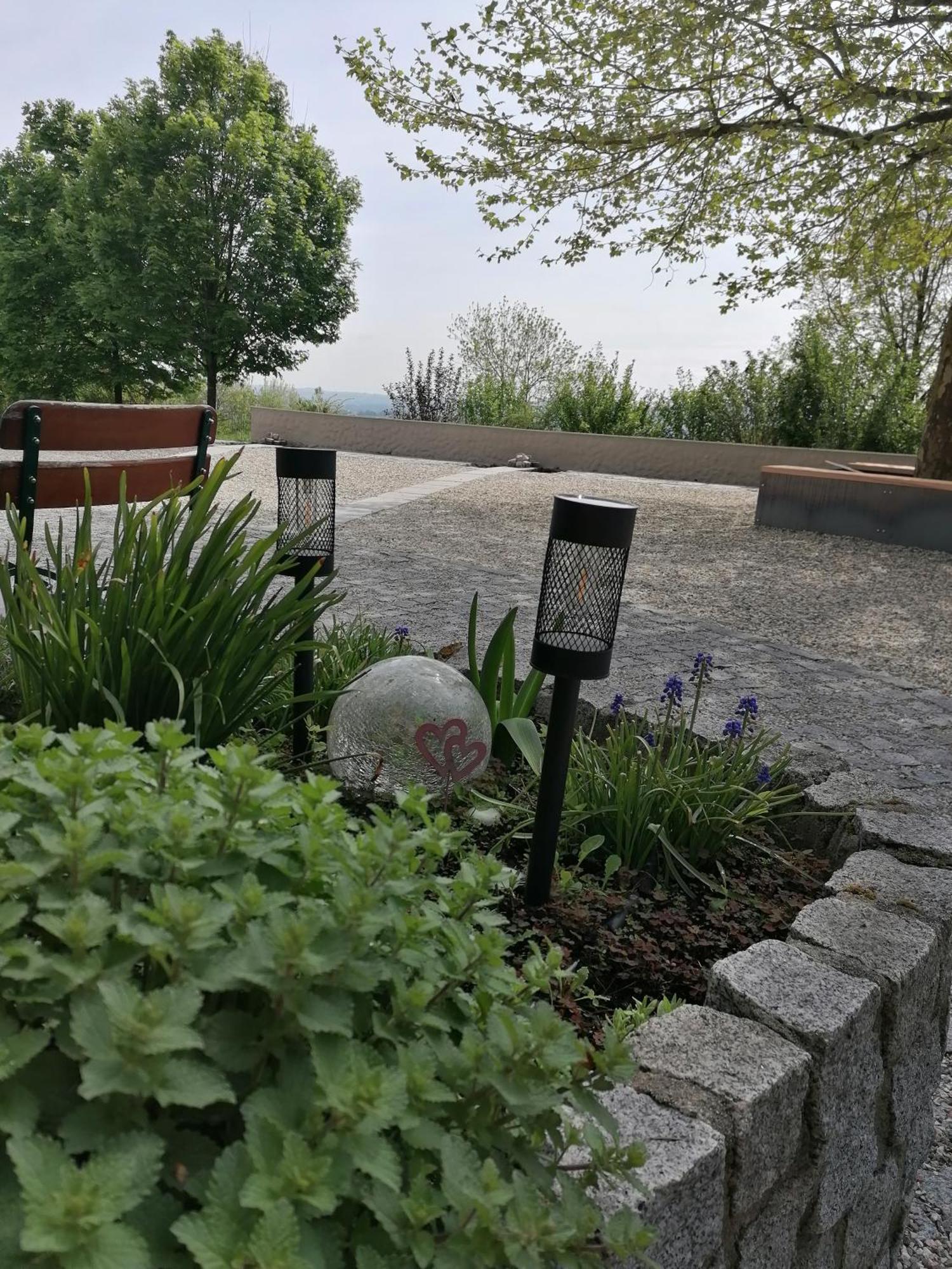 Ferienwohnung Schuhmann Mit Wintergarten Und Garten Therme Aquapulco Und Ikuna Erlebnispark, Zoo Schmiding 20 Min Mit Auto Entfernt Ab 3 Naechte Buchbar Hinzenbach Exteriér fotografie
